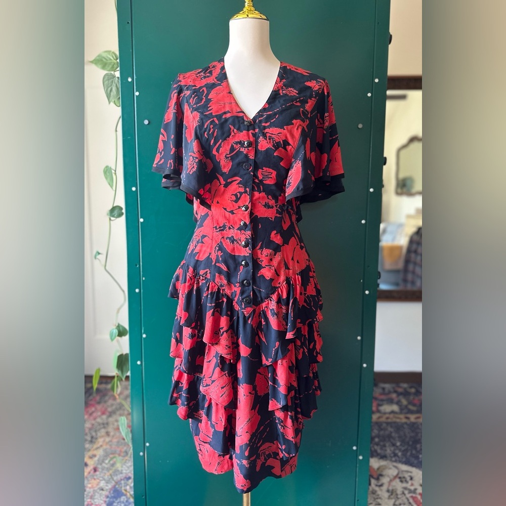 Barbara Barbara Vintage ruffled dress